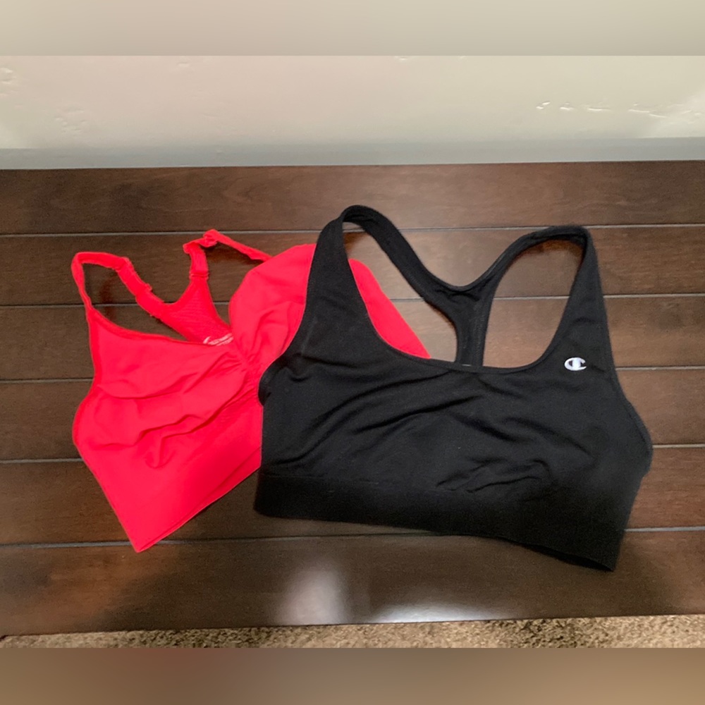 2 sports bras size XL like new